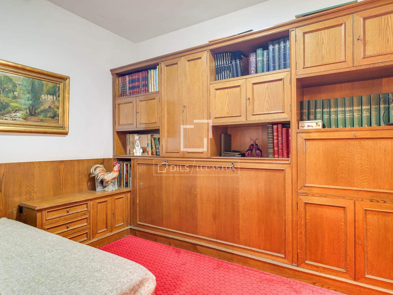 4 makuuhuone Huoneisto myytävänä paikassa Barcelona kaupunki mukana 
autotalli - 890 000 € (Ref: 9911679)