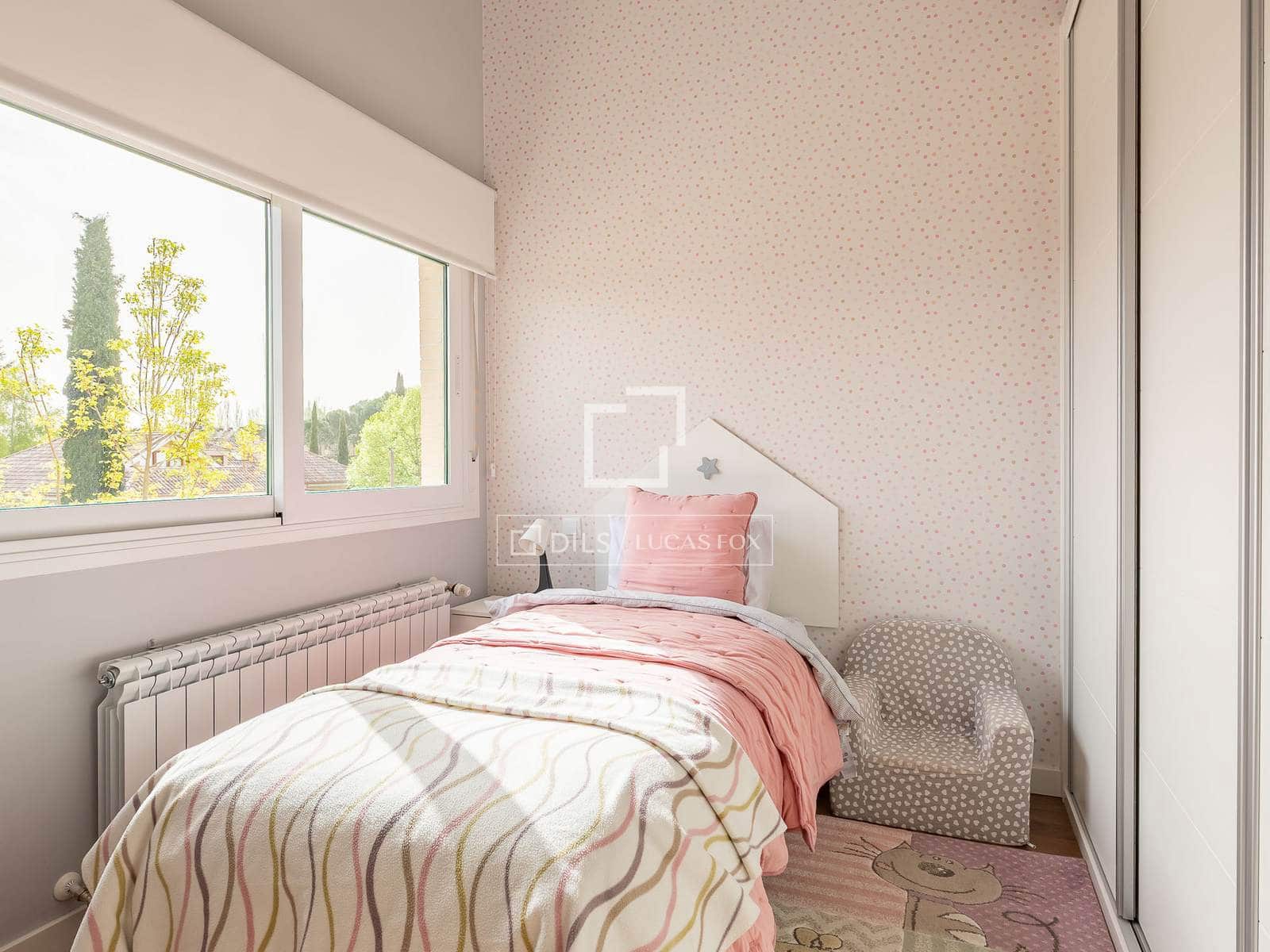 4 soveværelse Villa til leje i Soto de Vinuelas med swimmingpool garage - € 4.950 (Ref: 9911817)