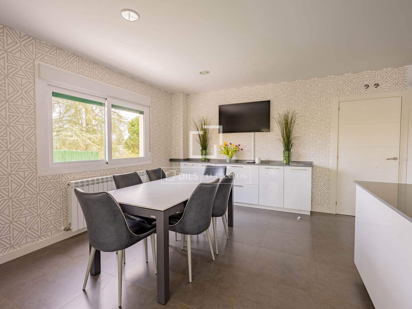 4 soveværelse Villa til leje i Soto de Vinuelas med swimmingpool garage - € 4.950 (Ref: 9911817)
