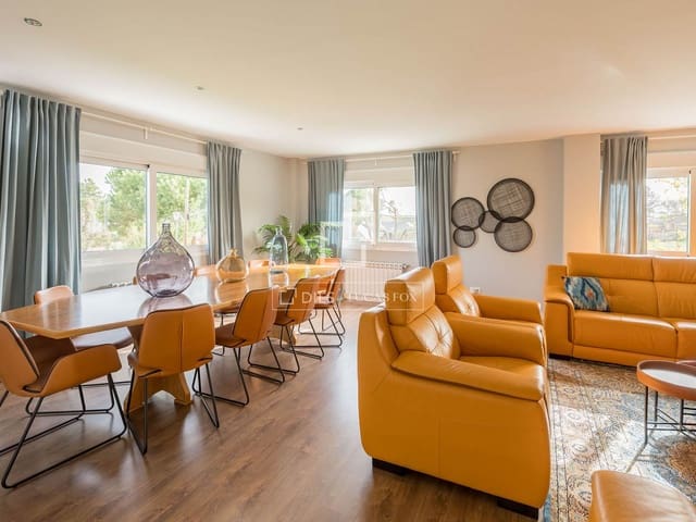 4 soveværelse Villa til leje i Soto de Viñuelas, Tres Cantos med swimmingpool garage - € 4.950 (Ref: 9911817)