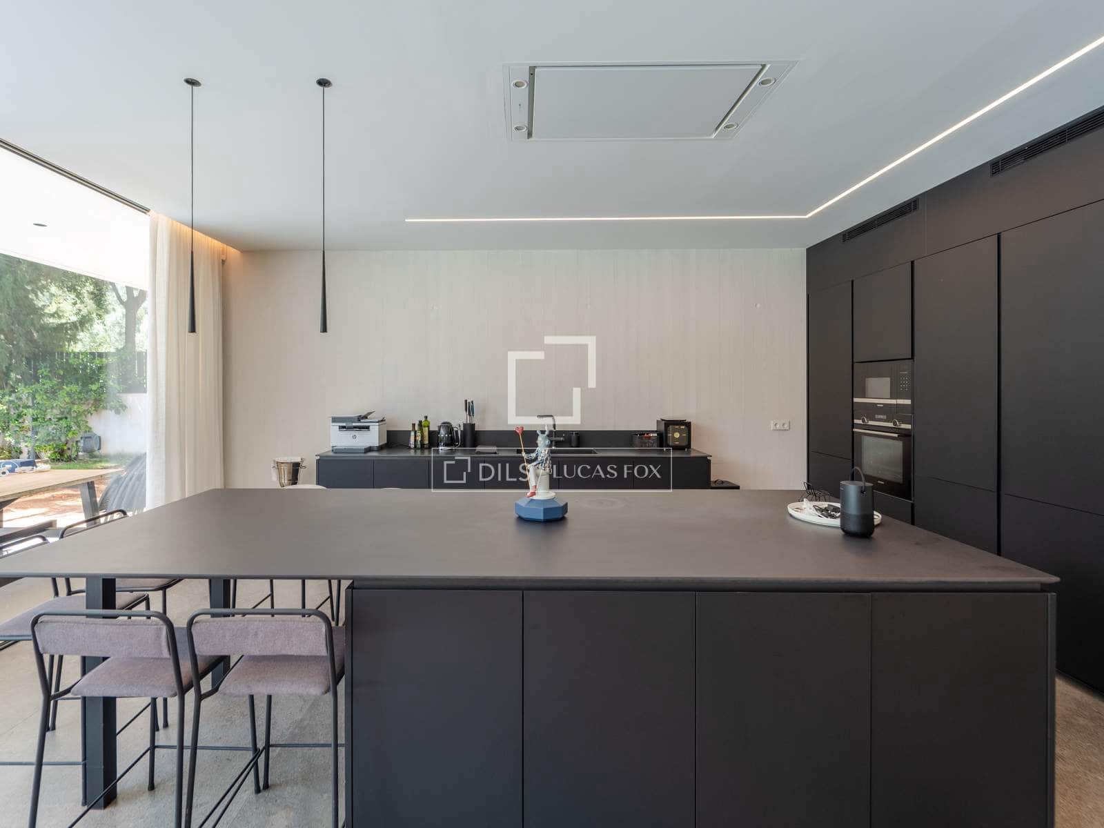 5 Zimmer Villa zu verkaufen in Campolivar mit Pool Garage - 2.900.000 € (Ref: 9911818)