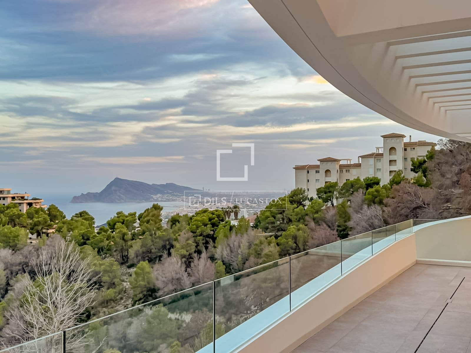 4 quarto Moradia para venda em Altea com piscina garagem - 2 370 000 € (Ref: 9911819)