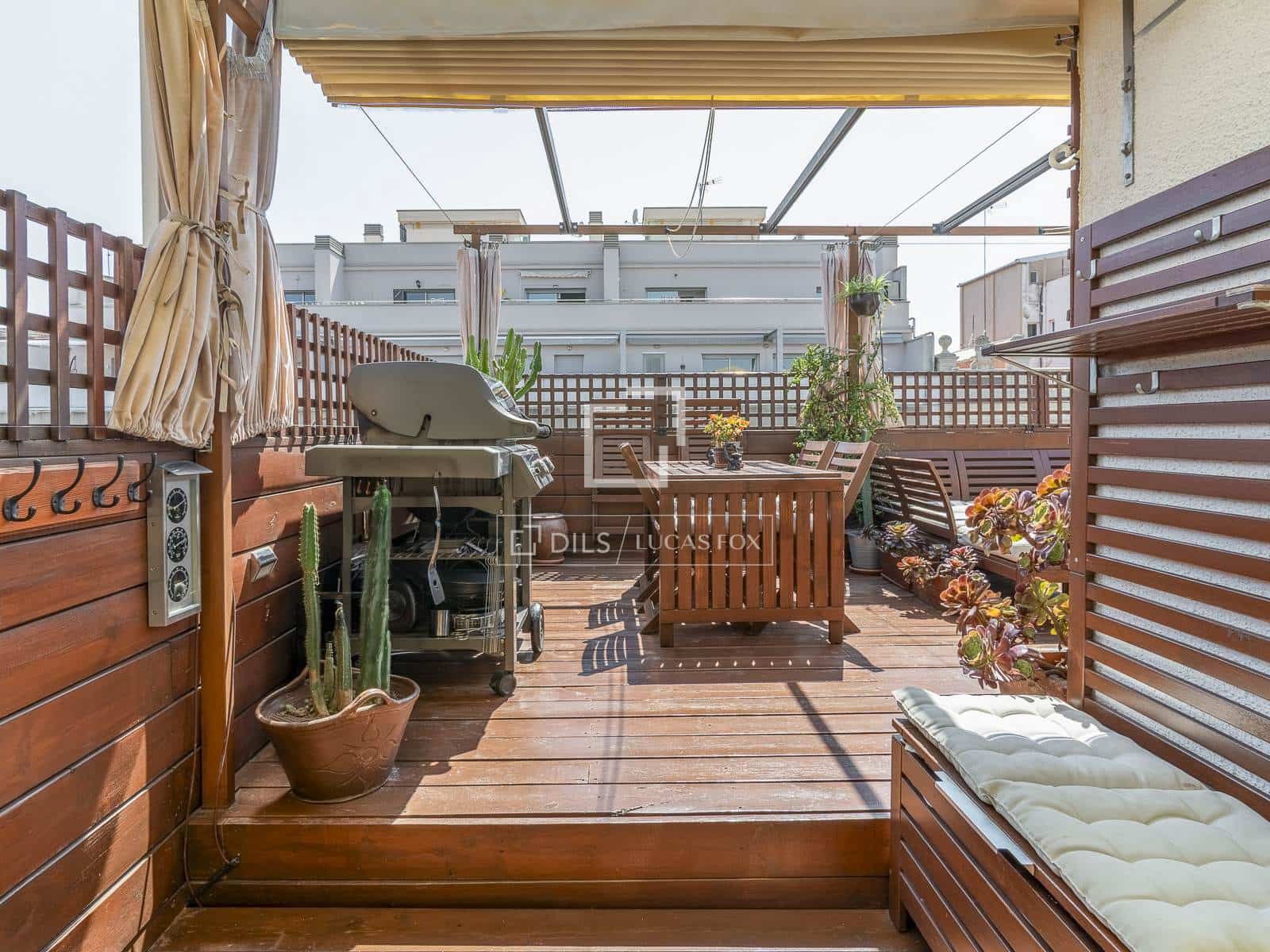 1 quarto Penthouse para venda em Barcelona cidade - 495 000 € (Ref: 9911934)