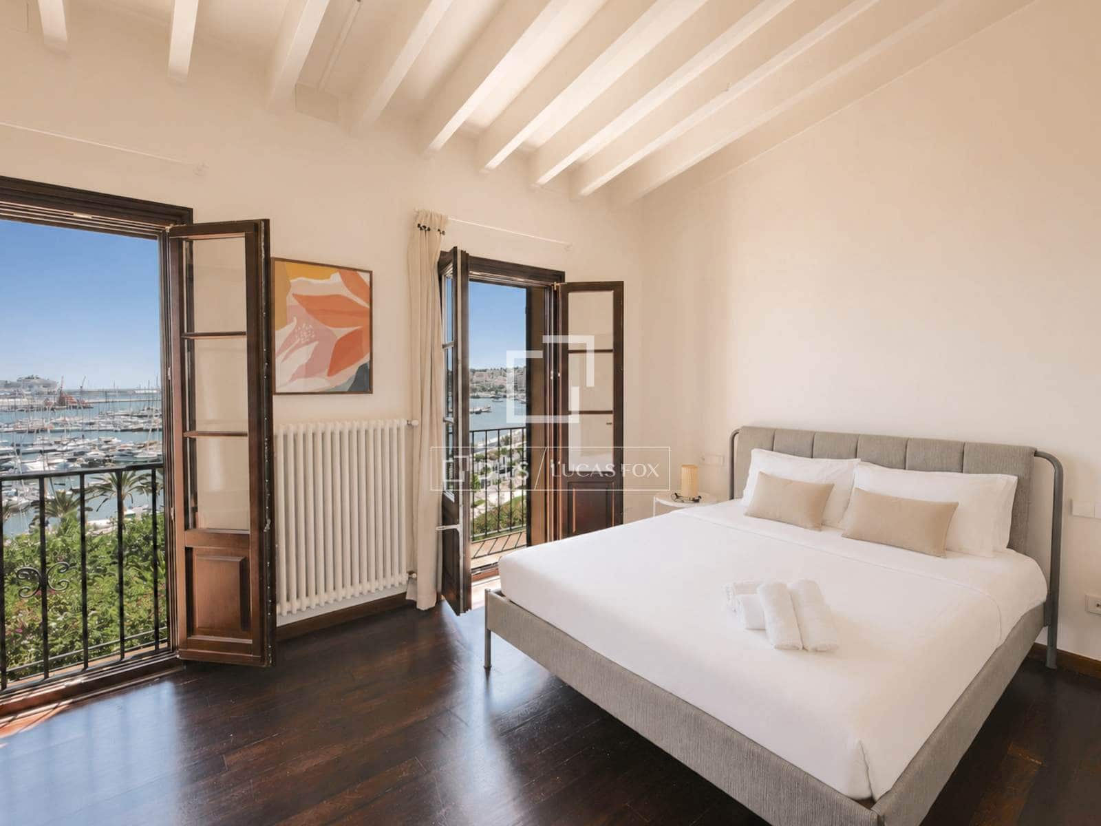 3 bedroom Villa for sale in Palma de Mallorca - € 1,985,000 (Ref: 9911935)