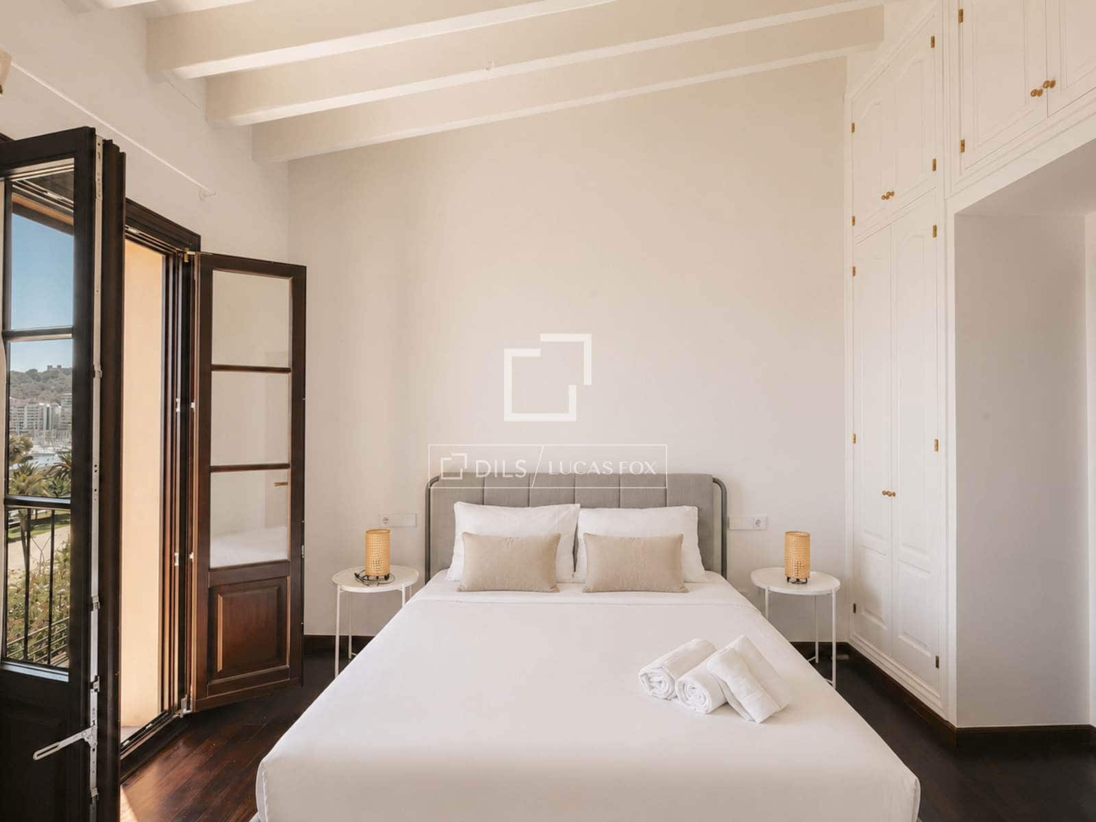 3 bedroom Villa for sale in Palma de Mallorca - € 1,985,000 (Ref: 9911935)