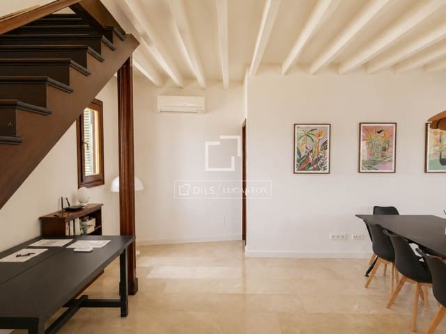 3 bedroom Villa for sale in Palma de Mallorca - € 1,985,000 (Ref: 9911935)