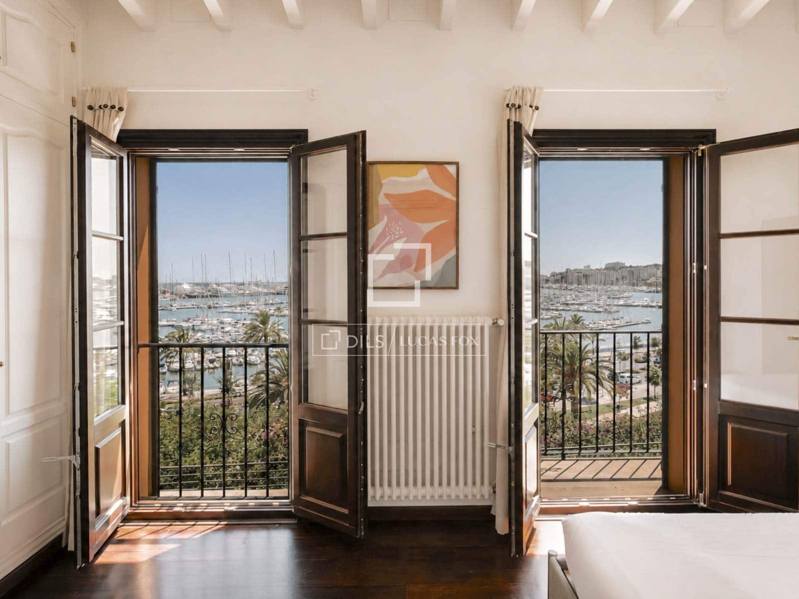 3 bedroom Villa for sale in Palma de Mallorca - € 1,985,000 (Ref: 9911935)