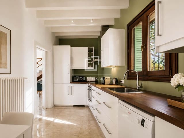 3 bedroom Villa for sale in Palma de Mallorca - € 1,985,000 (Ref: 9911935)