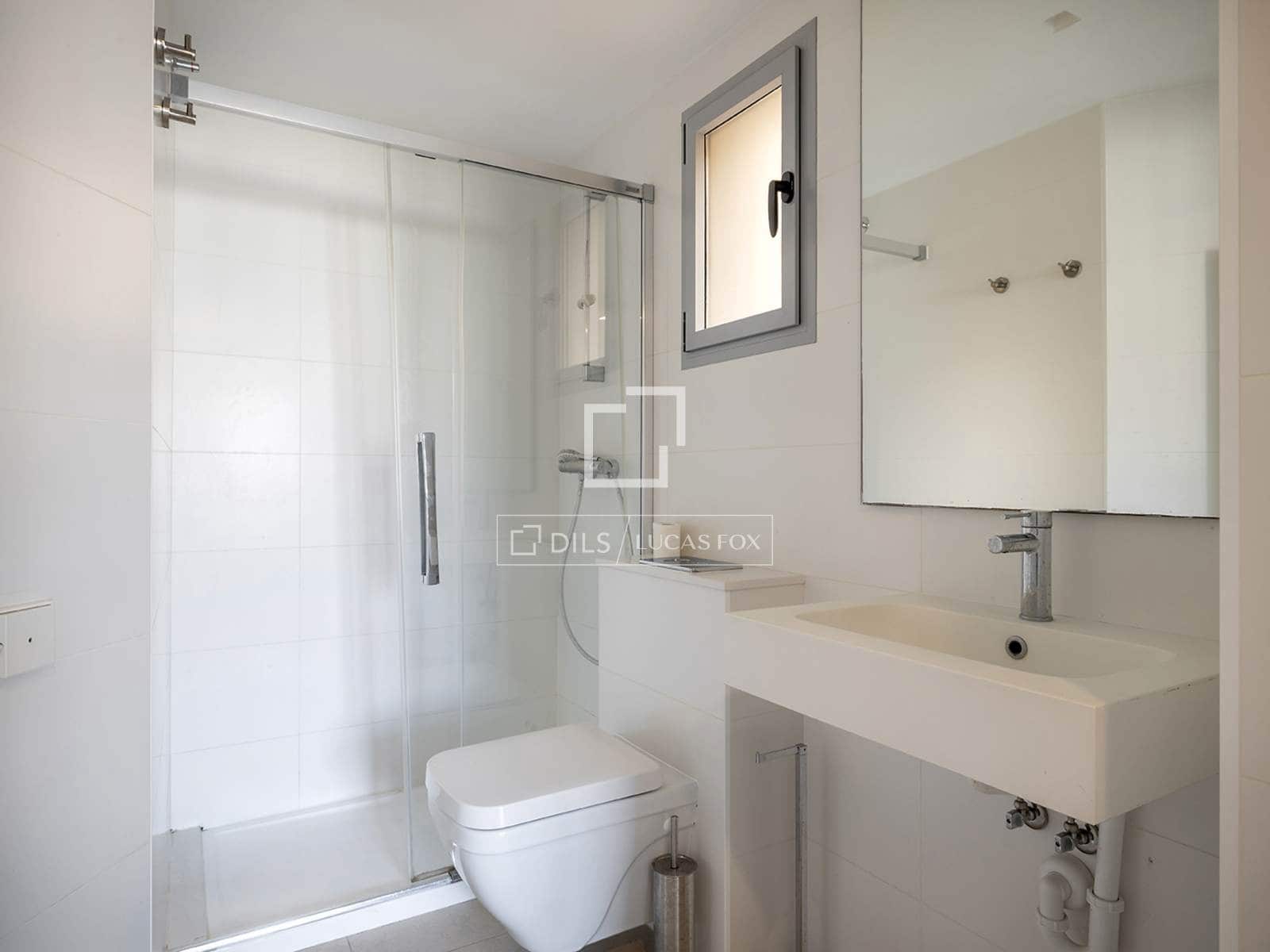 2 slaapkamer Appartement te koop in Barcelona stad - € 790.000 (Ref: 9912225)