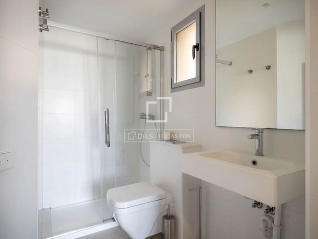 2 slaapkamer Appartement te koop in Barcelona stad - € 790.000 (Ref: 9912225)
