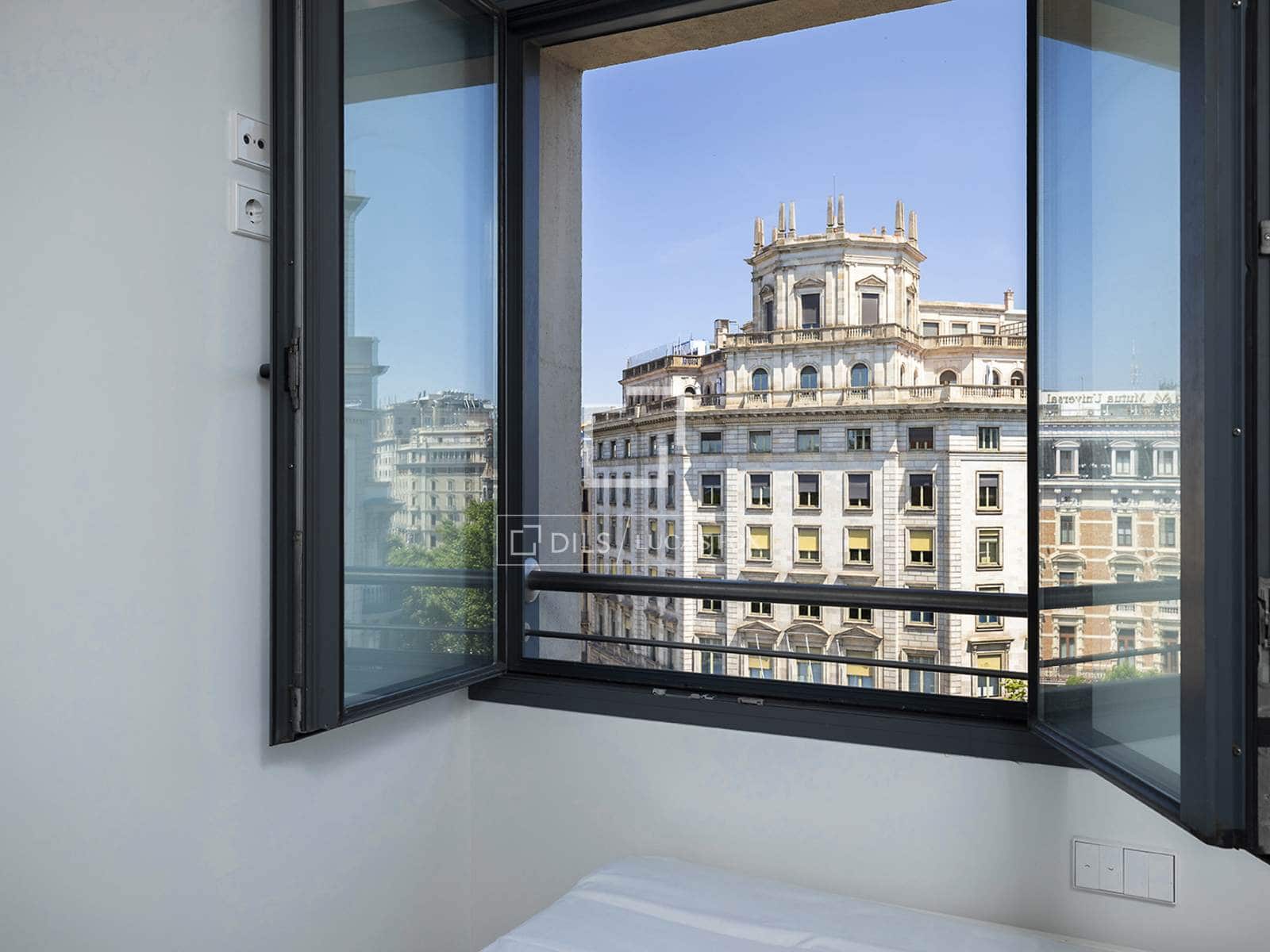 2 slaapkamer Appartement te koop in Barcelona stad - € 790.000 (Ref: 9912225)