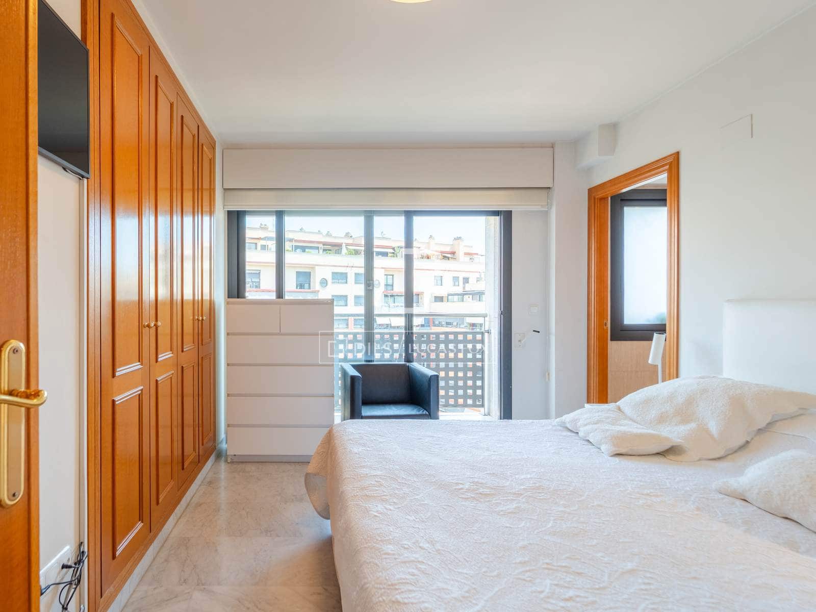 3 soverom Leilighet til leie i Valencia by med garasje - € 2 800 (Ref: 9912226)