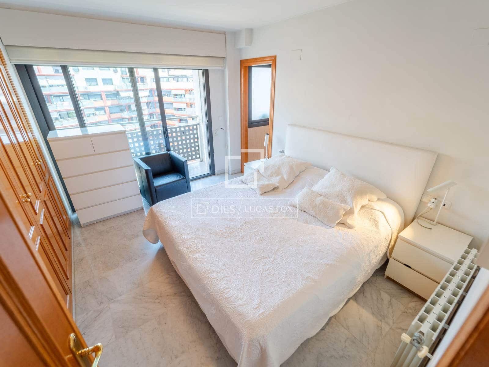 3 soverom Leilighet til leie i Valencia by med garasje - € 2 800 (Ref: 9912226)