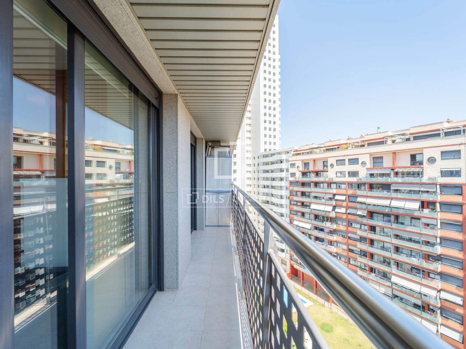 3 soverom Leilighet til leie i Valencia by med garasje - € 2 800 (Ref: 9912226)