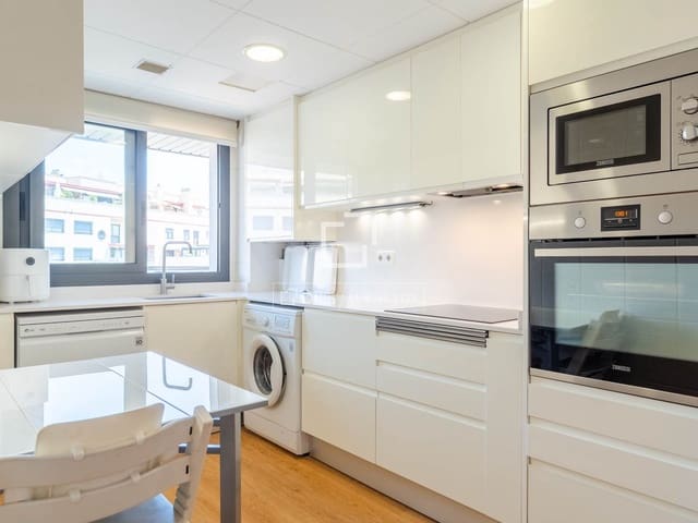 3 soveværelse Lejlighed til leje i Valencia by med garage - € 2.800 (Ref: 9912226)