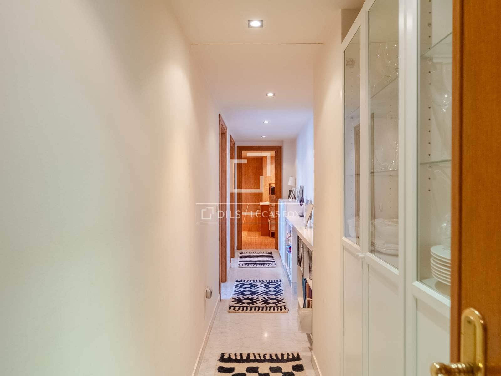 3 soverom Leilighet til leie i Valencia by med garasje - € 2 800 (Ref: 9912226)
