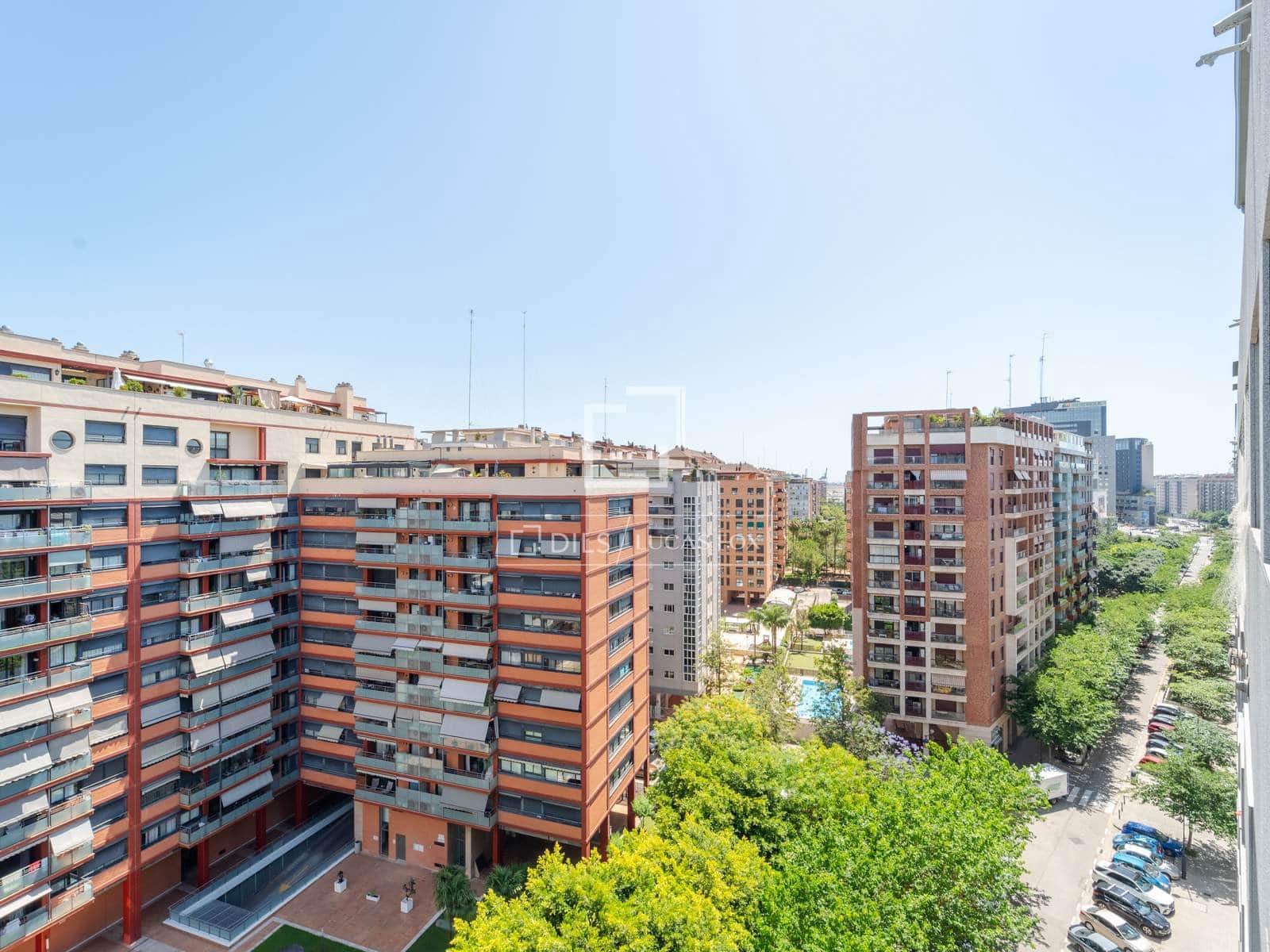 3 soverom Leilighet til leie i Valencia by med garasje - € 2 800 (Ref: 9912226)