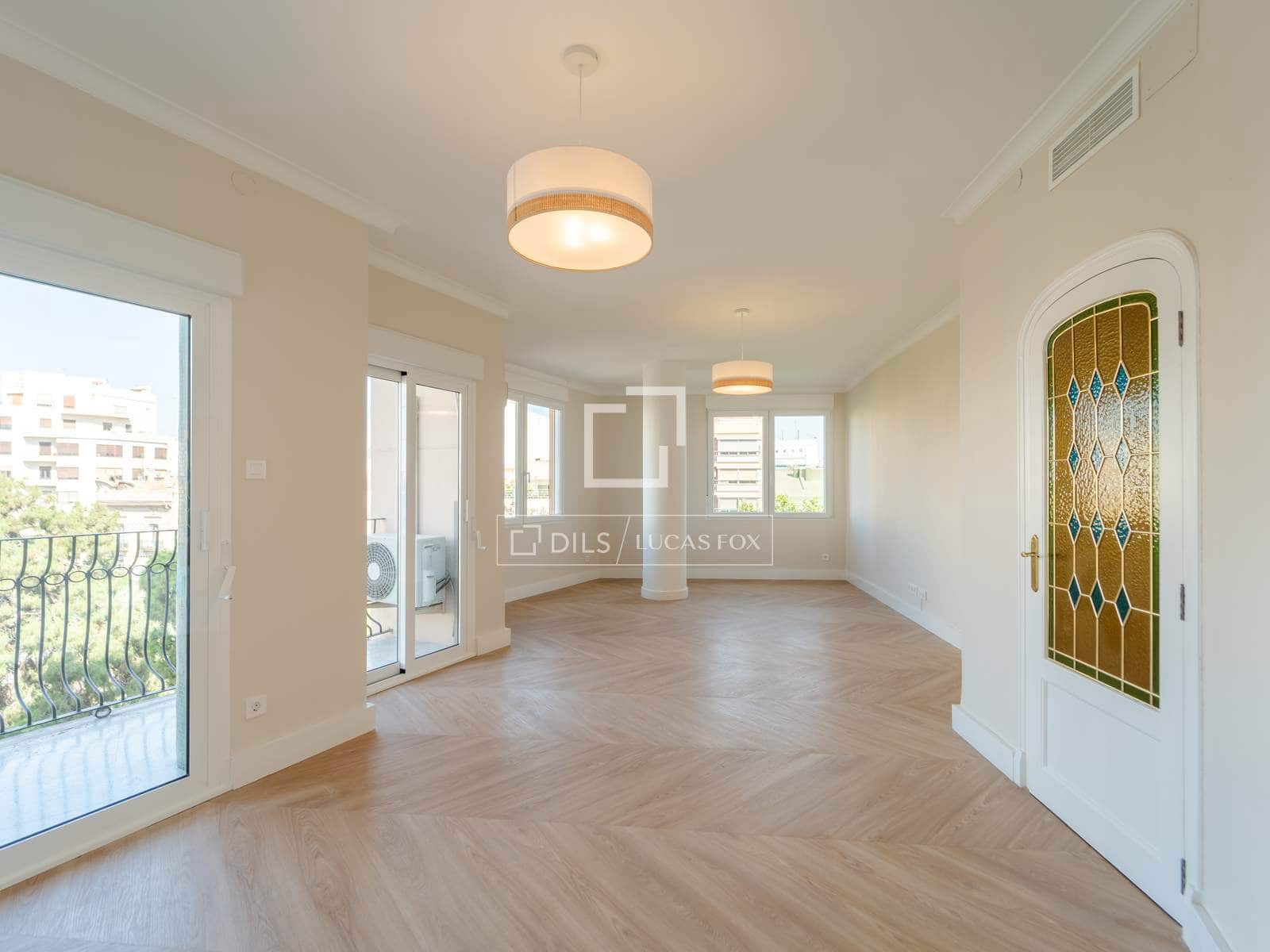 5 quarto Apartamento para arrendar em Valencia cidade - 3 200 € (Ref: 9912227)