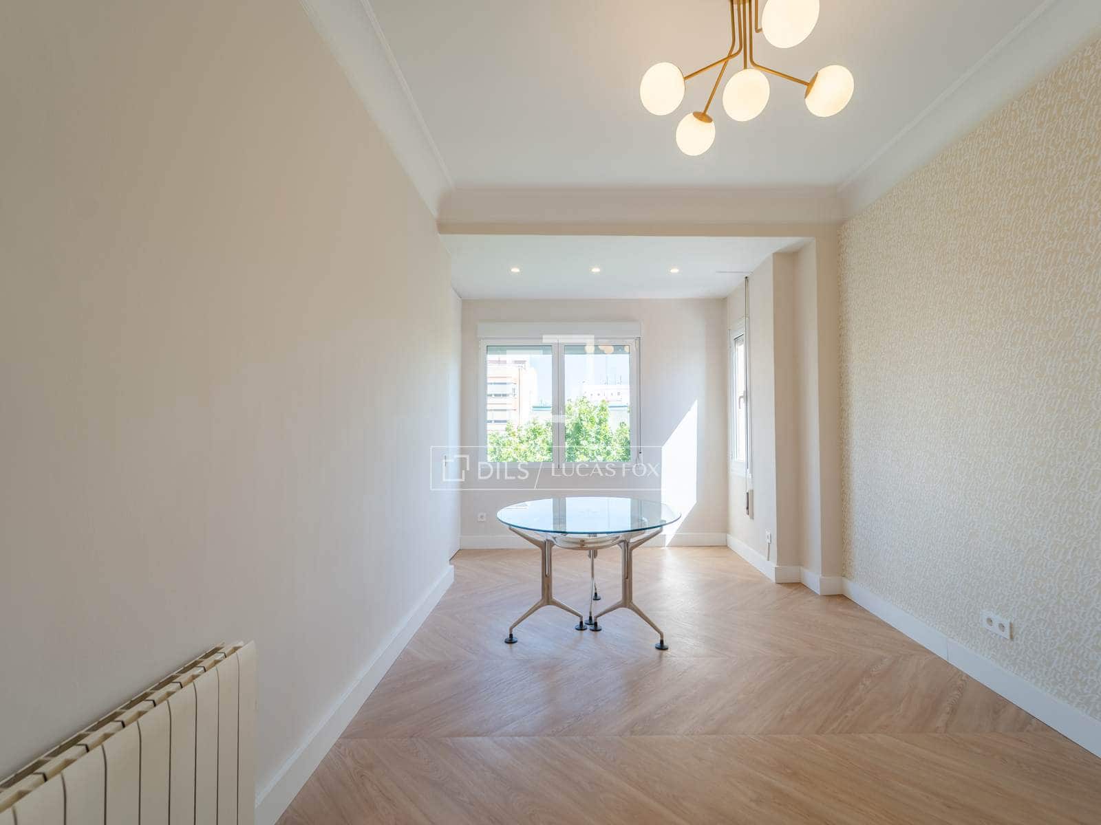 5 quarto Apartamento para arrendar em Valencia cidade - 3 200 € (Ref: 9912227)
