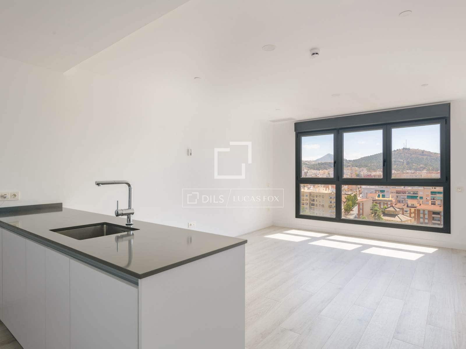 2 soveværelse Lejlighed til salg i Malaga by med swimmingpool garage - € 495.000 (Ref: 9913693)