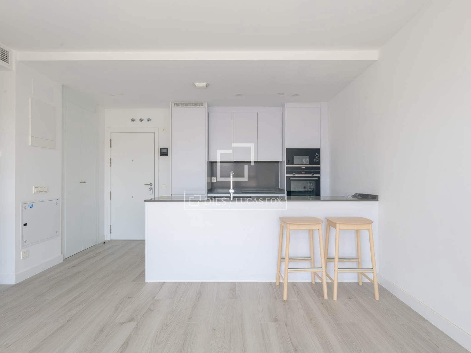 2 soveværelse Lejlighed til salg i Malaga by med swimmingpool garage - € 495.000 (Ref: 9913693)
