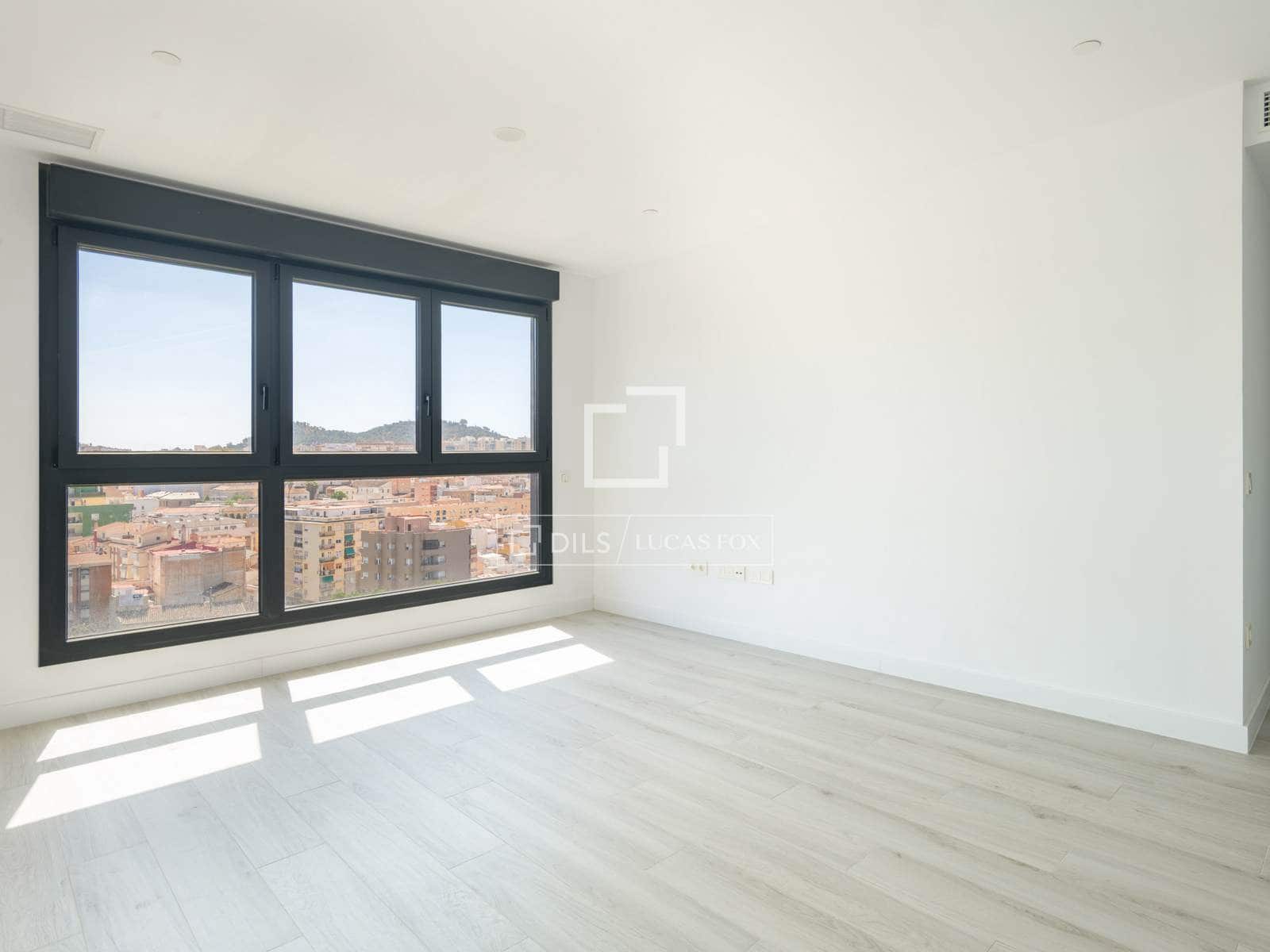 2 soveværelse Lejlighed til salg i Malaga by med swimmingpool garage - € 495.000 (Ref: 9913693)