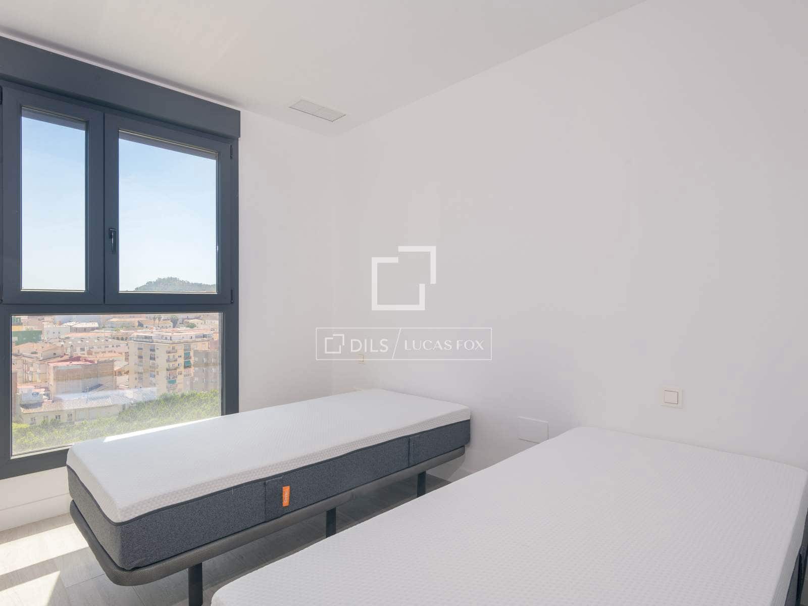 2 soveværelse Lejlighed til salg i Malaga by med swimmingpool garage - € 495.000 (Ref: 9913693)