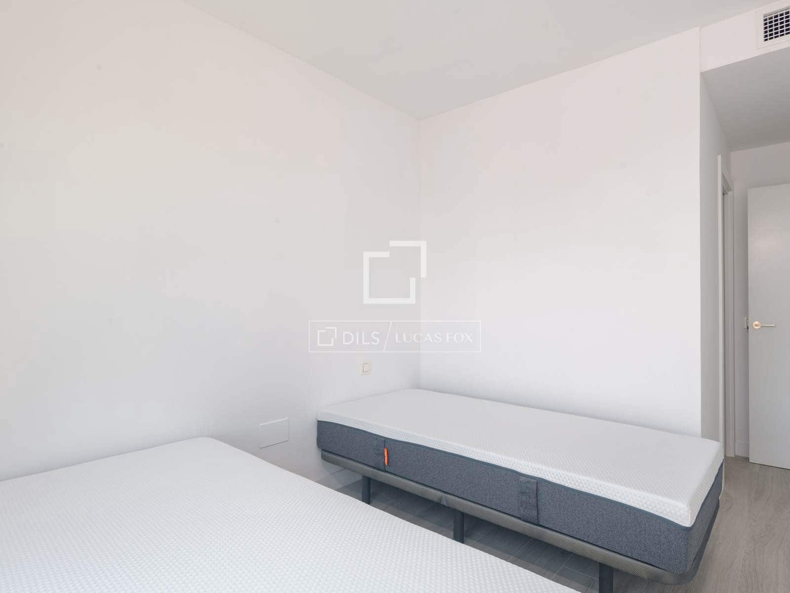 2 soveværelse Lejlighed til salg i Malaga by med swimmingpool garage - € 495.000 (Ref: 9913693)
