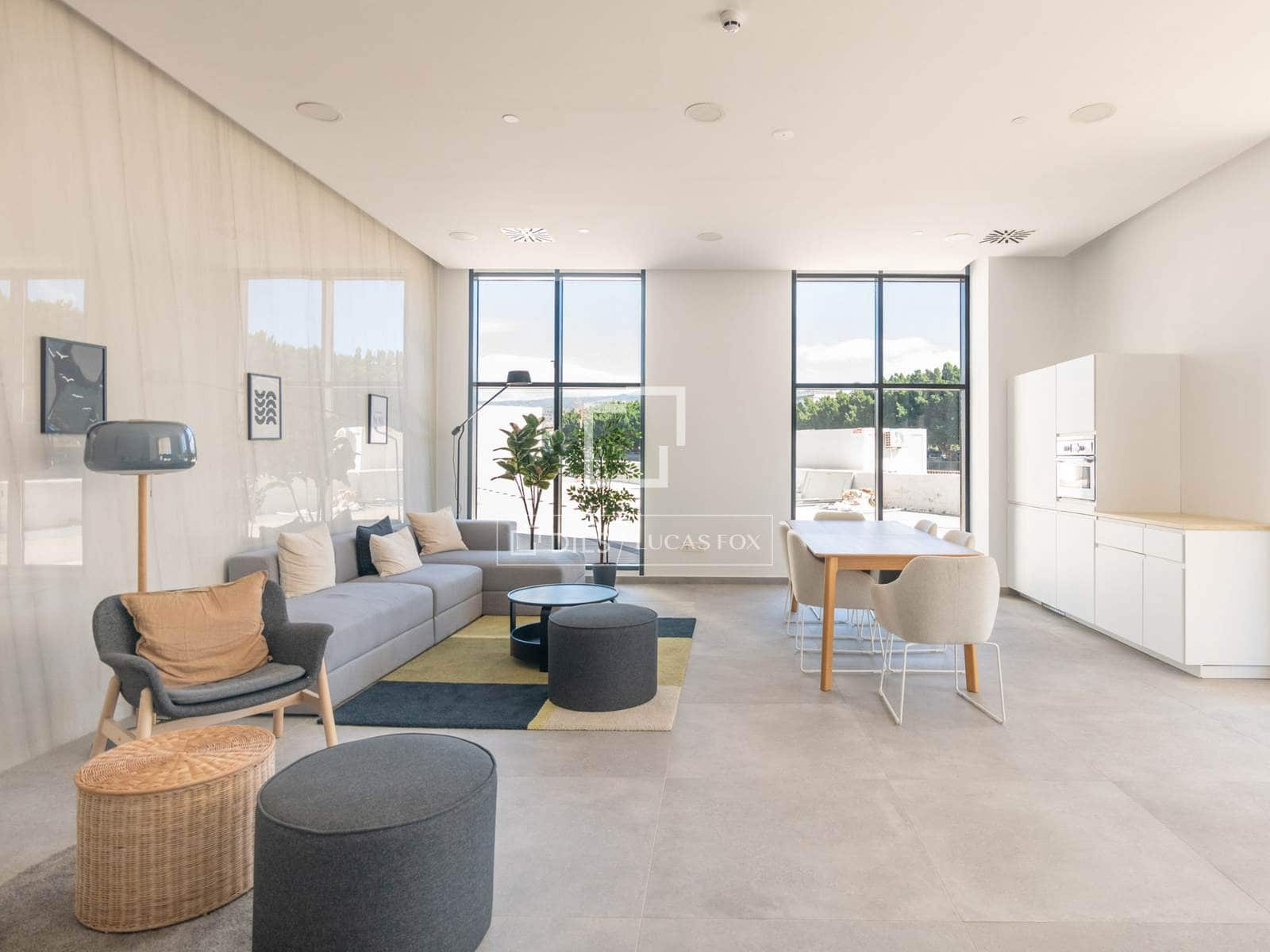 2 soveværelse Lejlighed til salg i Malaga by med swimmingpool garage - € 495.000 (Ref: 9913693)