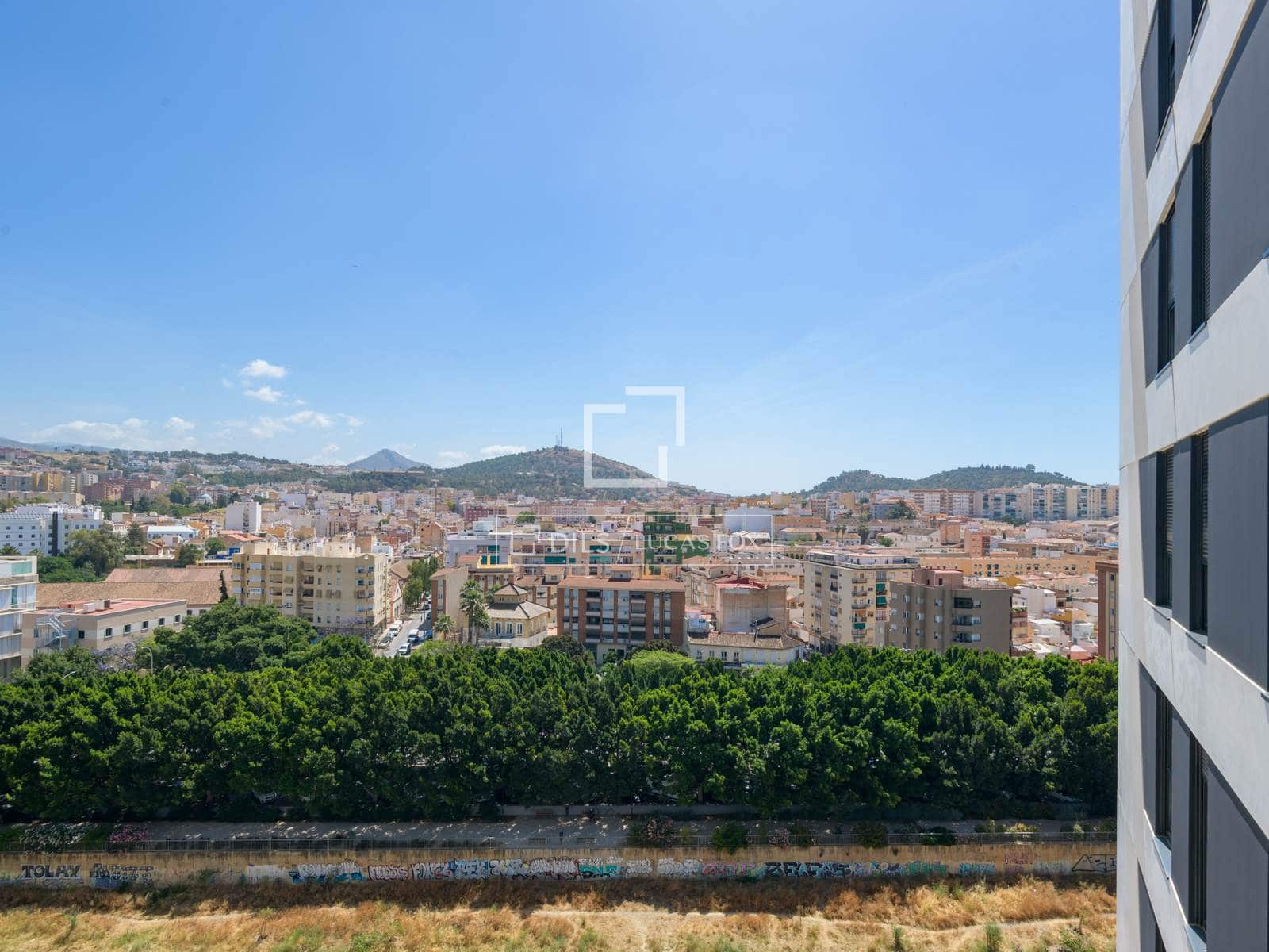 2 soveværelse Lejlighed til salg i Malaga by med swimmingpool garage - € 495.000 (Ref: 9913693)