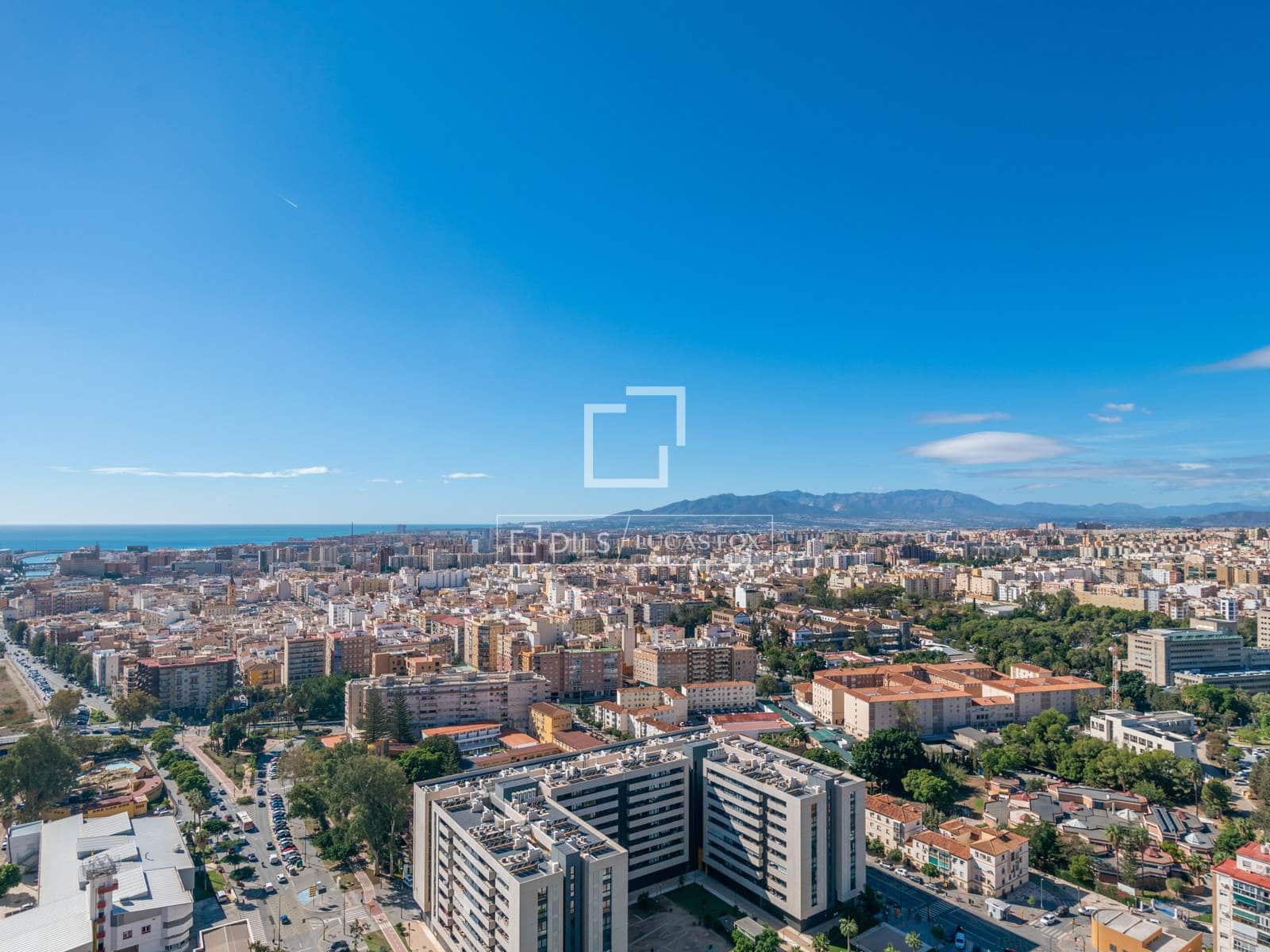 2 soveværelse Lejlighed til salg i Malaga by med swimmingpool garage - € 495.000 (Ref: 9913693)