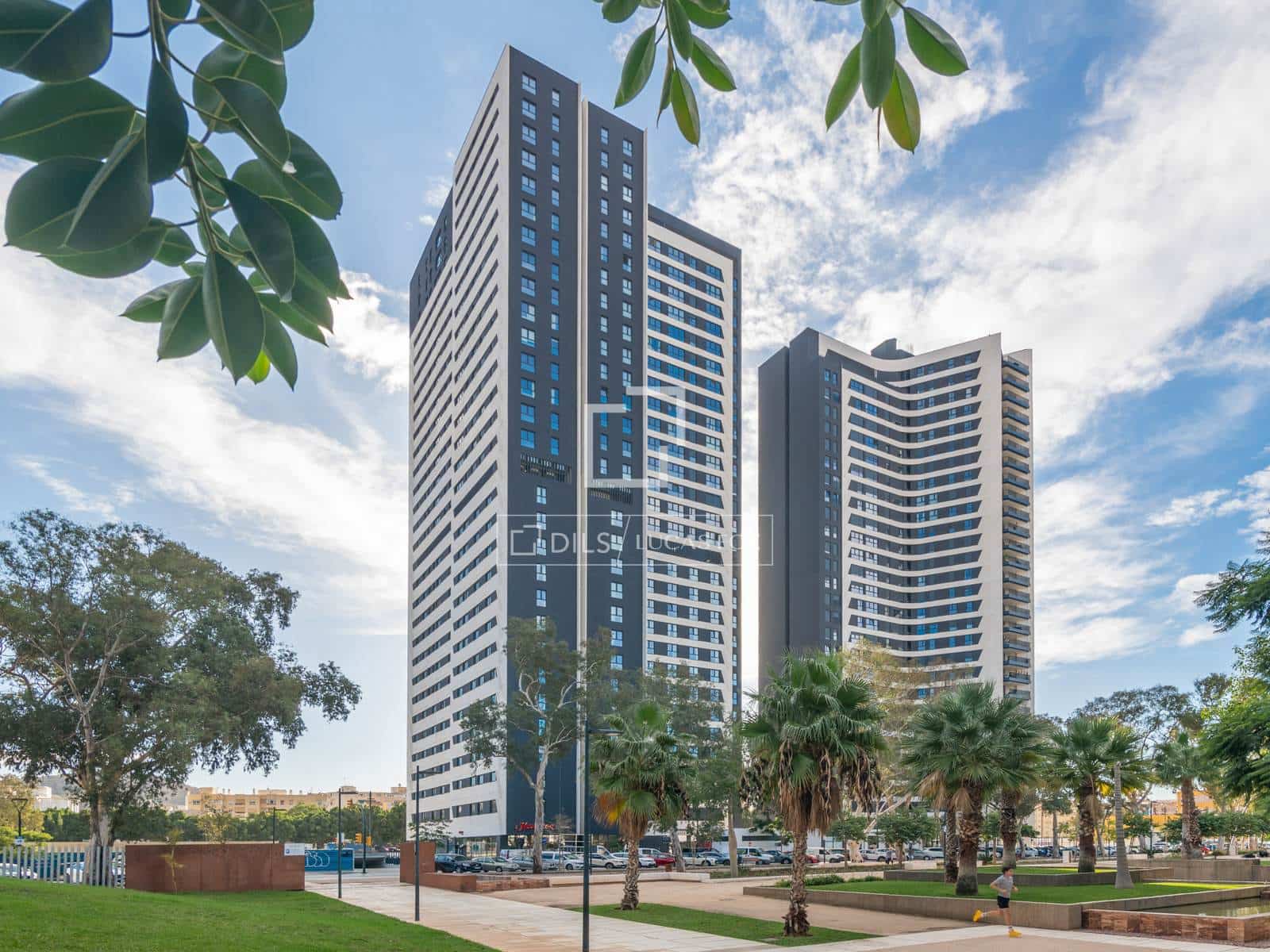 2 soveværelse Lejlighed til salg i Malaga by med swimmingpool garage - € 495.000 (Ref: 9913693)