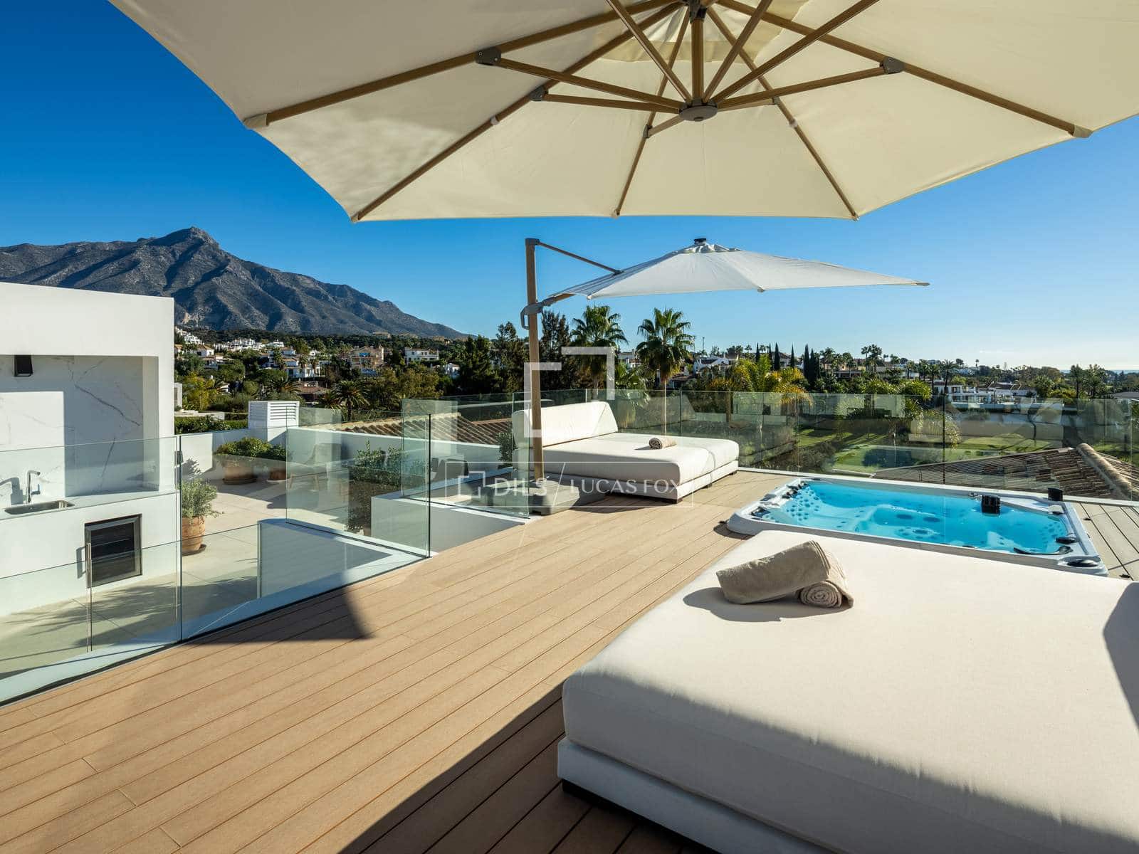 6 quarto Moradia para venda em Marbella - 8 995 000 € (Ref: 9914556)
