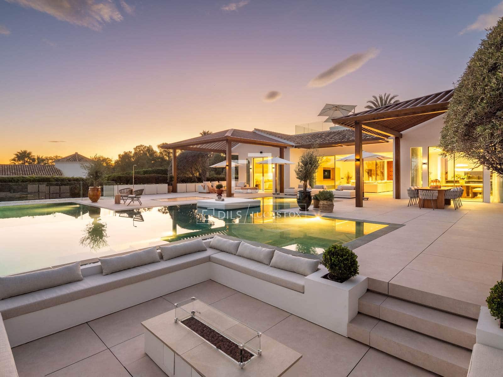 6 quarto Moradia para venda em Marbella - 8 995 000 € (Ref: 9914556)