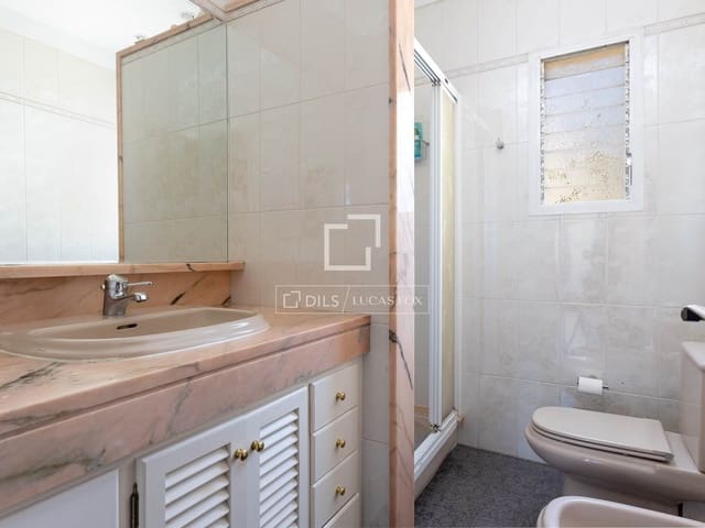 4 chambre Villa/Maison à vendre à Cabrils avec piscine garage - 745 000 € (Ref: 9914557)