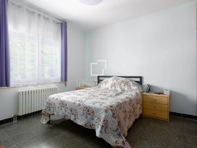 4 chambre Villa/Maison à vendre à Cabrils avec piscine garage - 745 000 € (Ref: 9914557)
