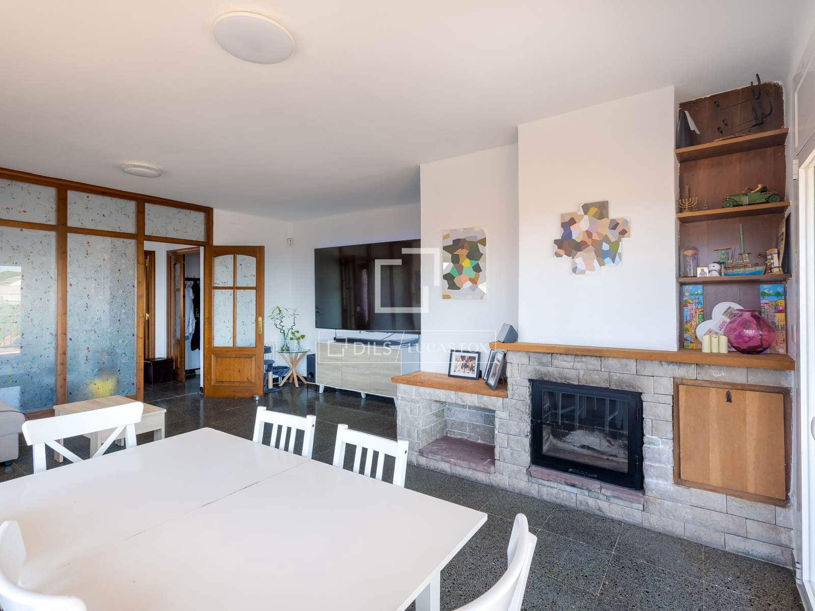 4 chambre Villa/Maison à vendre à Cabrils avec piscine garage - 745 000 € (Ref: 9914557)