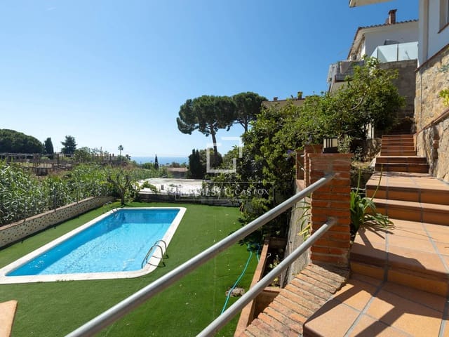 4 chambre Villa/Maison à vendre à Cabrils avec piscine garage - 745 000 € (Ref: 9914557)