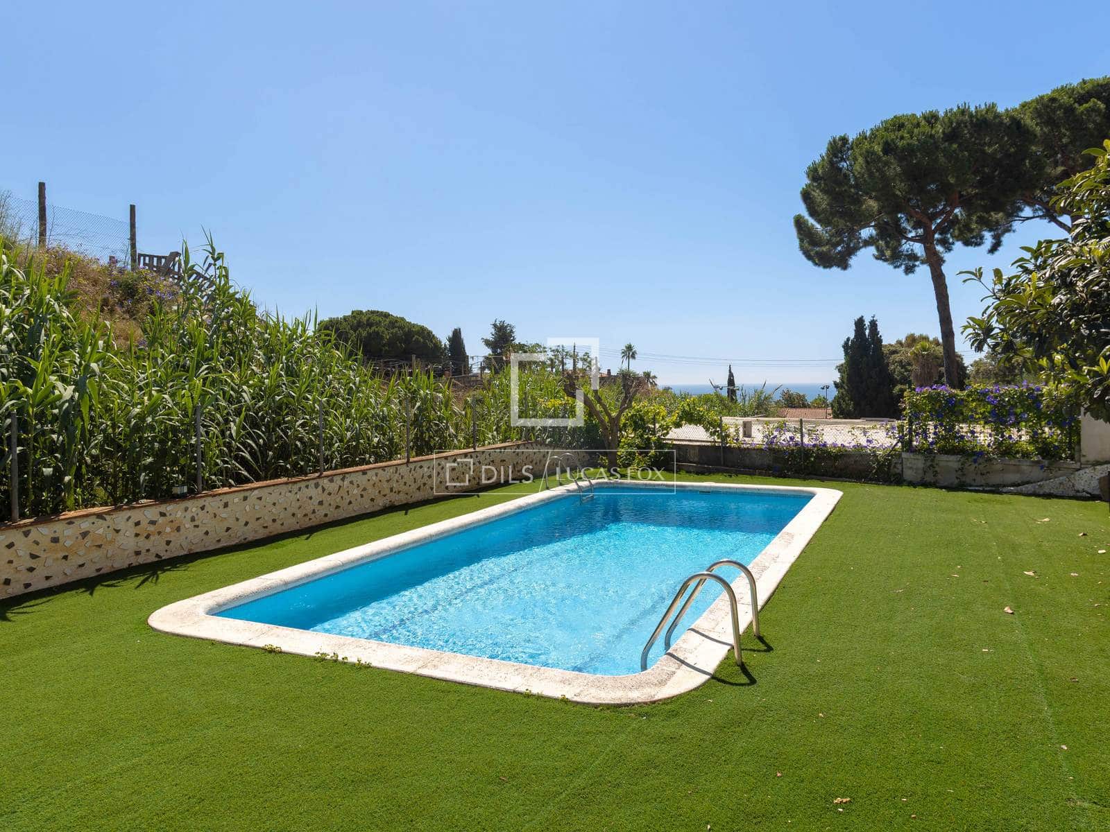 4 chambre Villa/Maison à vendre à Cabrils avec piscine garage - 745 000 € (Ref: 9914557)