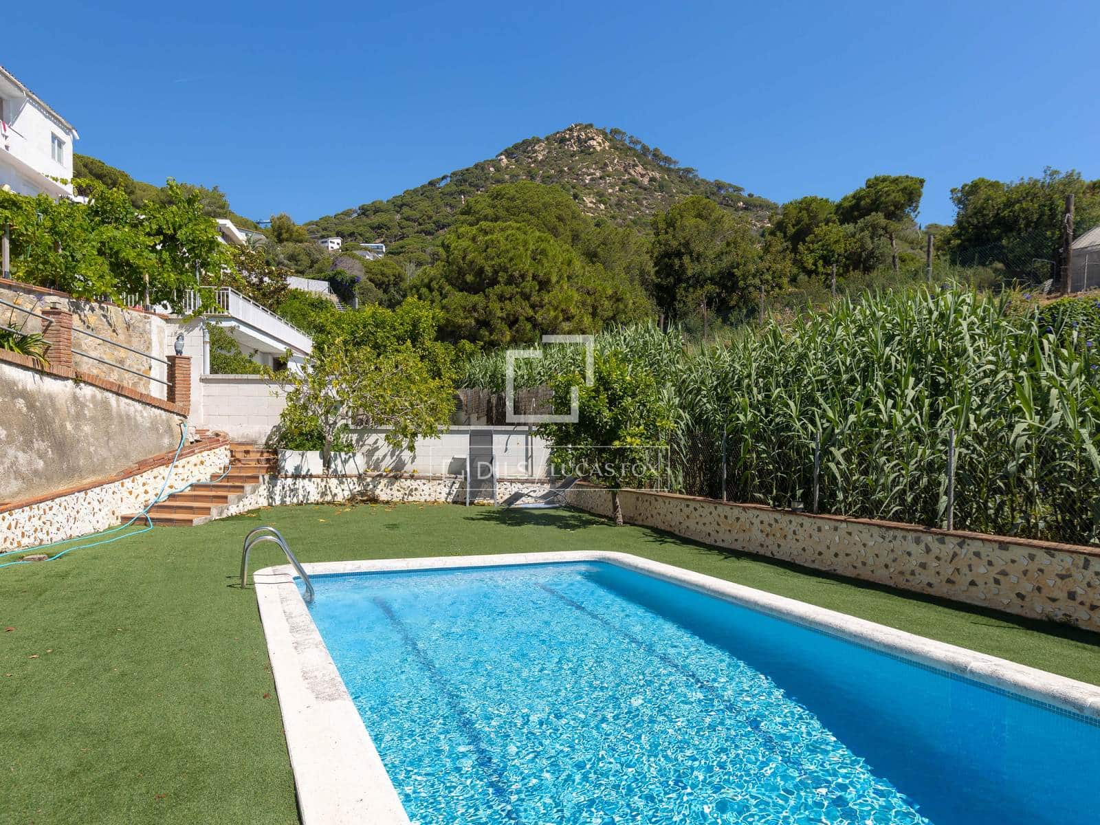 4 chambre Villa/Maison à vendre à Cabrils avec piscine garage - 745 000 € (Ref: 9914557)