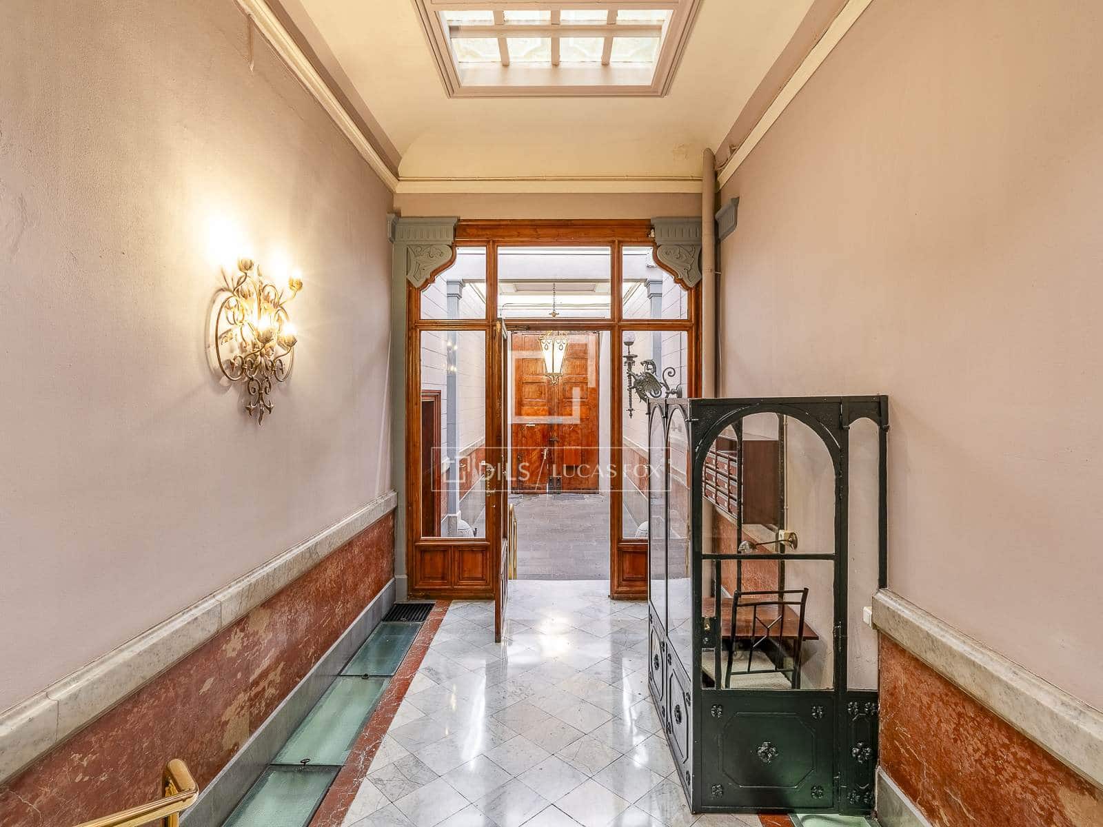 3 soveværelse Lejlighed til salg i Barcelona by - € 1.260.000 (Ref: 9914558)