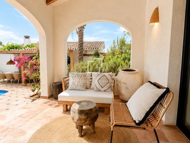 4 chambre Villa/Maison à vendre à Javea / Xàbia avec piscine garage - 1 550 000 € (Ref: 9914796)