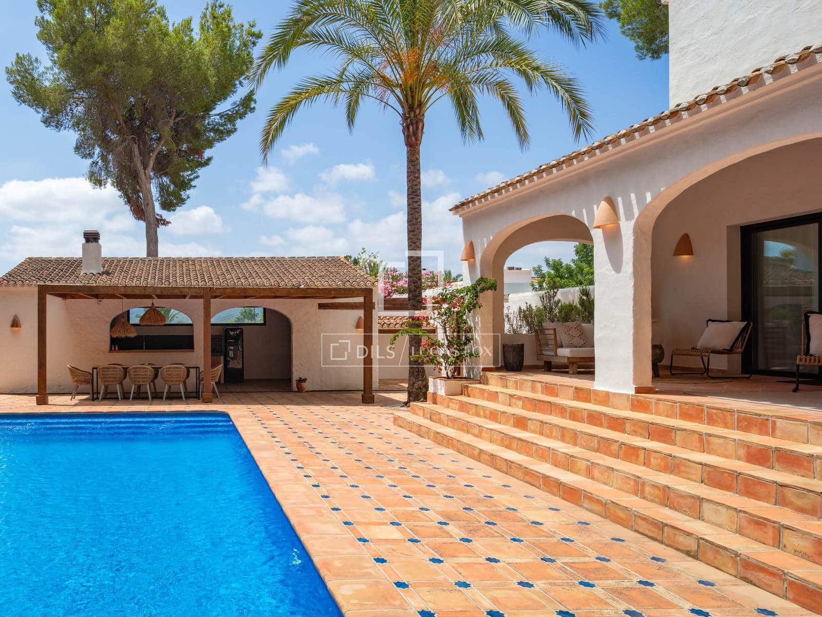 4 sypialnia Willa na sprzedaż w Javea / Xabia z basenem garażem - 1 550 000 € (Ref: 9914796)
