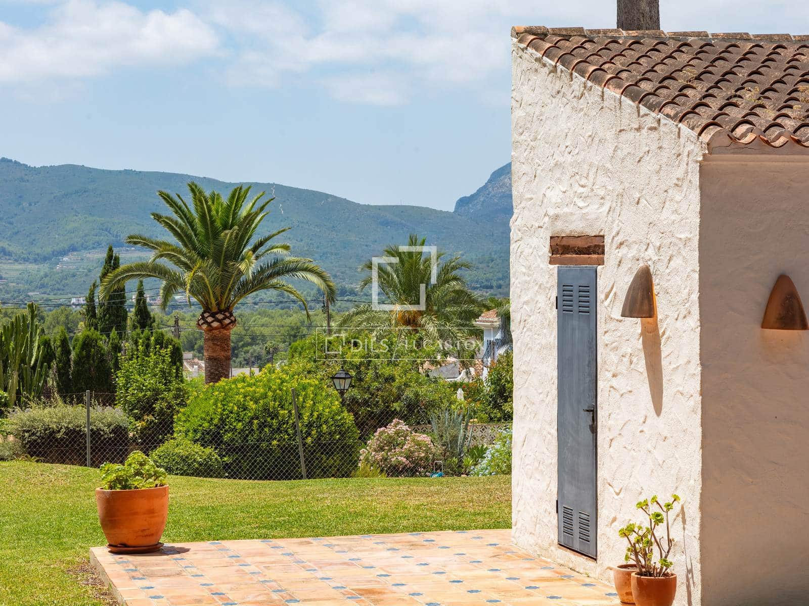 4 sypialnia Willa na sprzedaż w Javea / Xabia z basenem garażem - 1 550 000 € (Ref: 9914796)