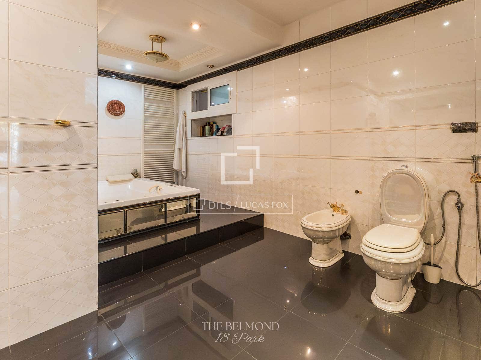 6 sypialnia Apartament na sprzedaż w Miasto Barcelona z garażem - 4 600 000 € (Ref: 9914797)