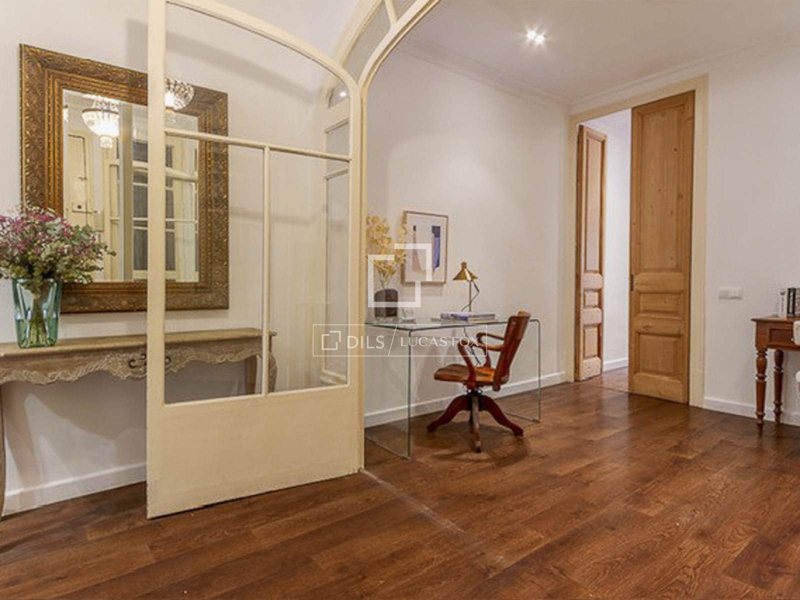 2 bedroom Apartment for sale in Barcelona city - € 615,000 (Ref: 9914916)