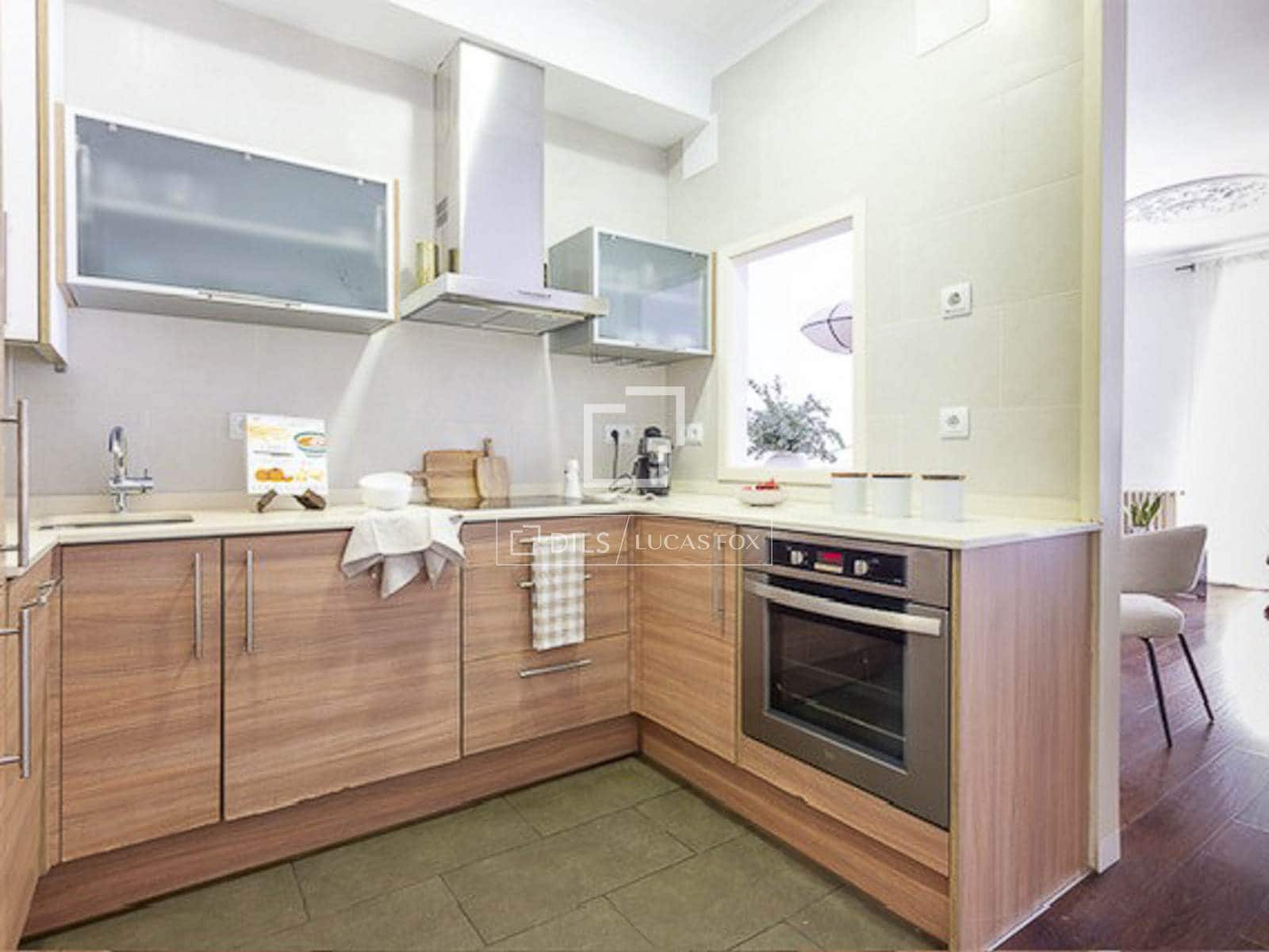 2 bedroom Apartment for sale in Barcelona city - € 615,000 (Ref: 9914916)