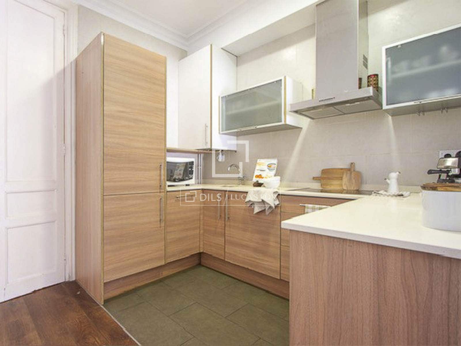 2 bedroom Apartment for sale in Barcelona city - € 615,000 (Ref: 9914916)
