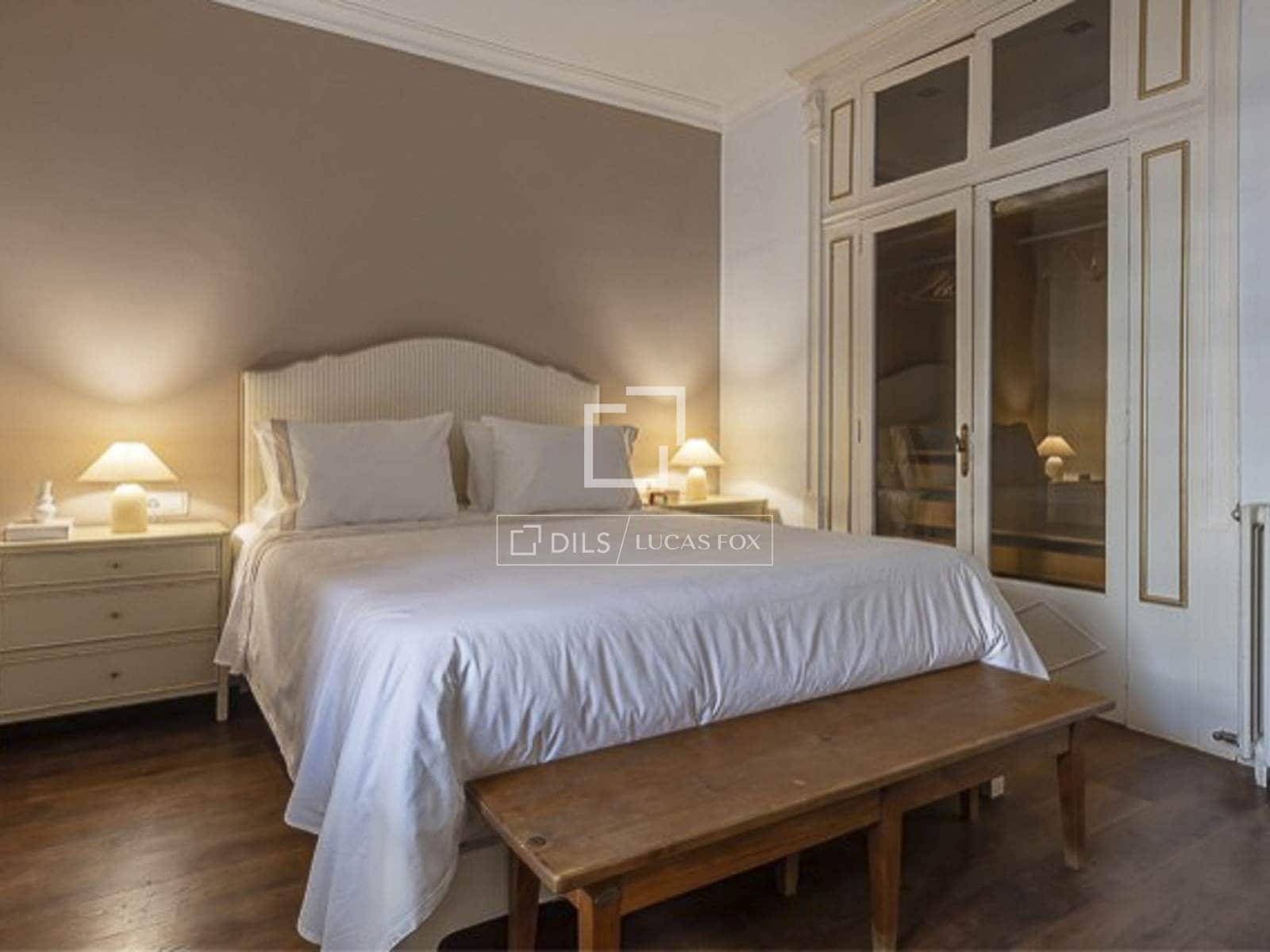 2 bedroom Apartment for sale in Barcelona city - € 615,000 (Ref: 9914916)