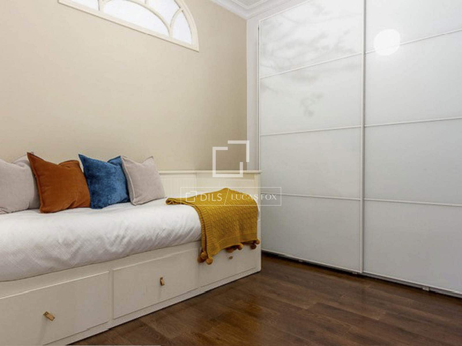 2 bedroom Apartment for sale in Barcelona city - € 615,000 (Ref: 9914916)